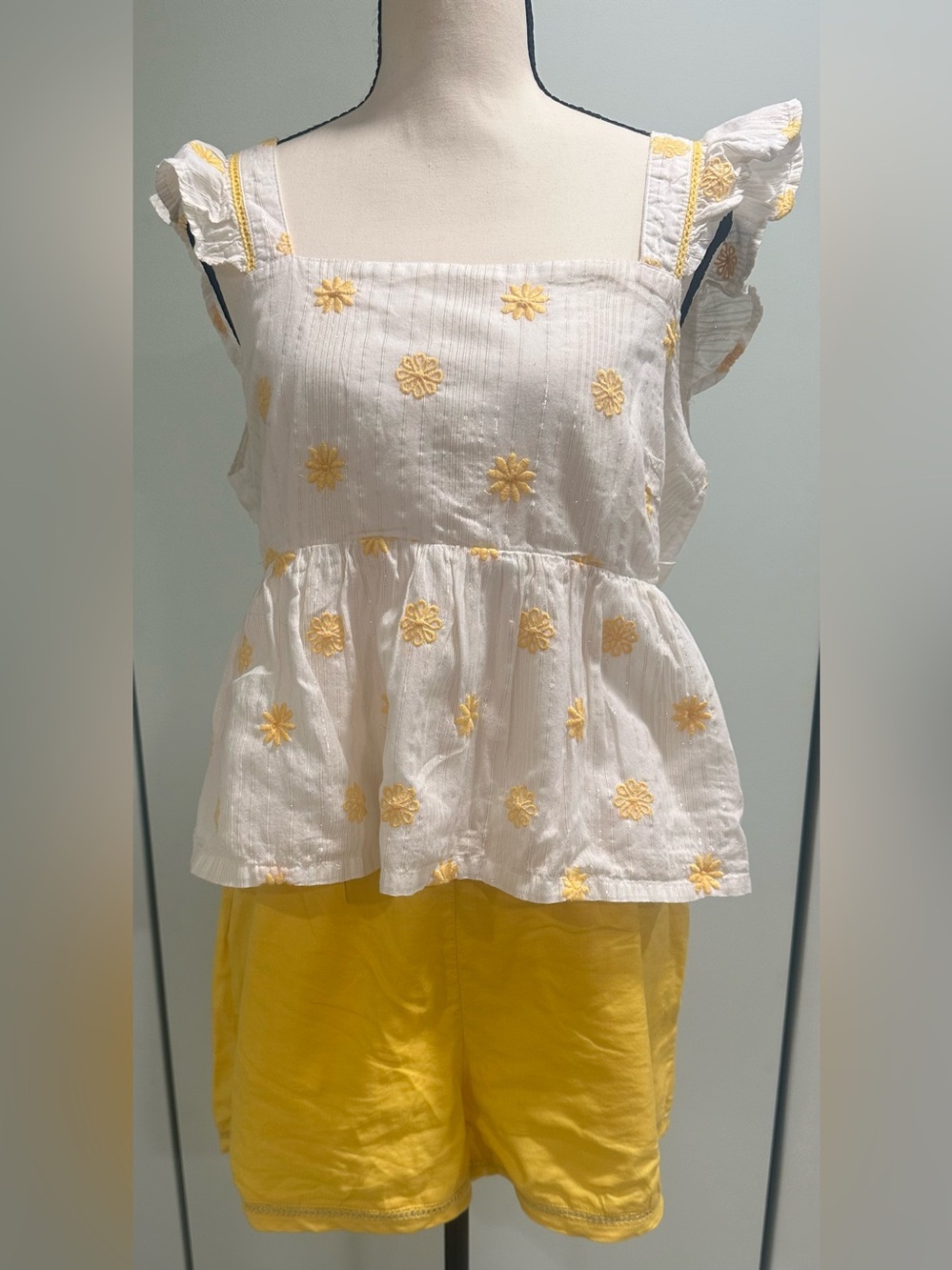 Haute Hippie Size L Women White Tank w/ Floral Embroidery & Yellow Shorts Set